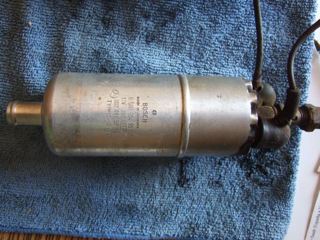 Bomba mercedes 4,2.jpg